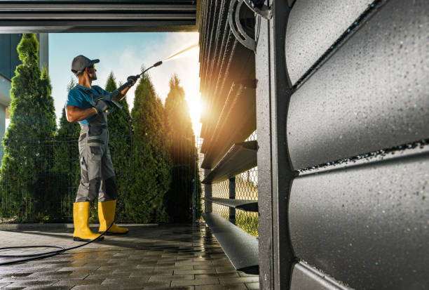 Best Driveway Pressure Washing  in Minot Af, ND